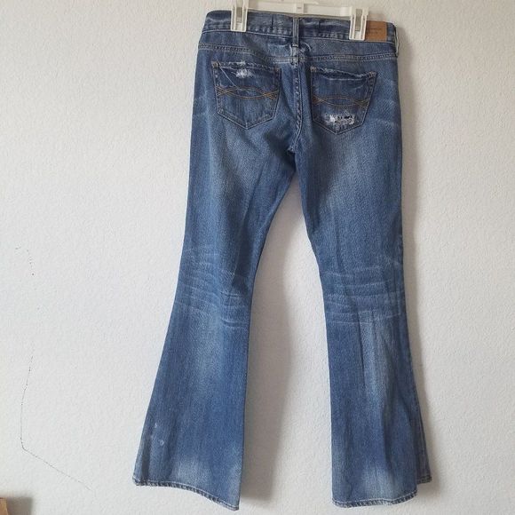 ABERCROMBIE & FITCH DISTRESSED MADISON FLARE JEANS size 25W x 31L - Picture 2 of 7